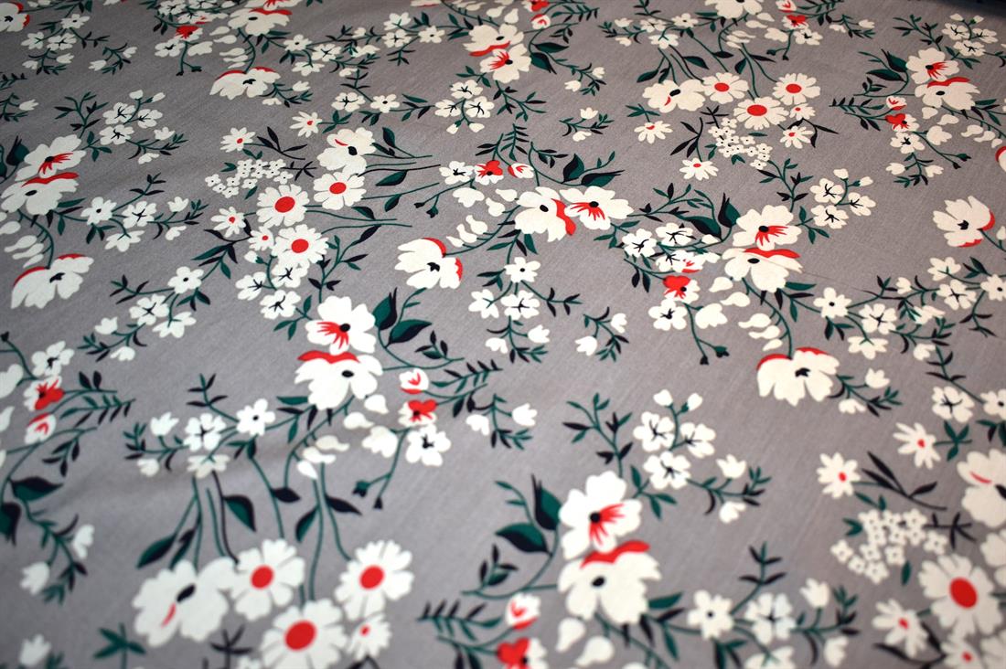 Printed Floral 100% Viscose Fabric Material