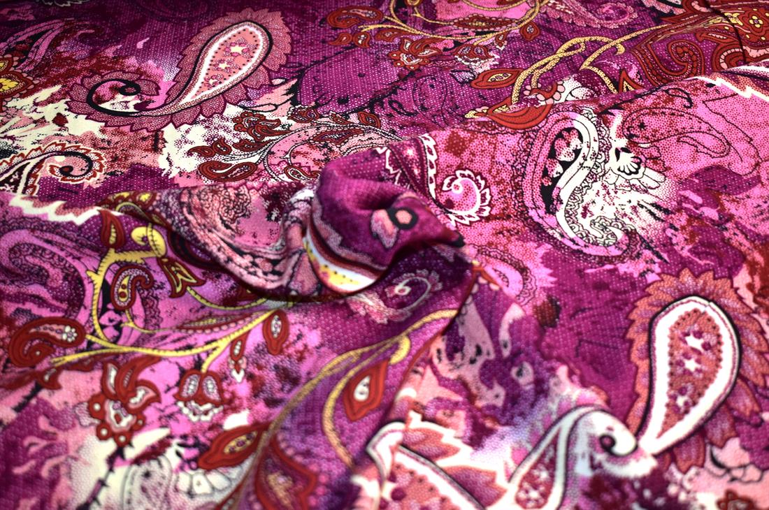 Printed Paisley 100% Viscose Fabric Material