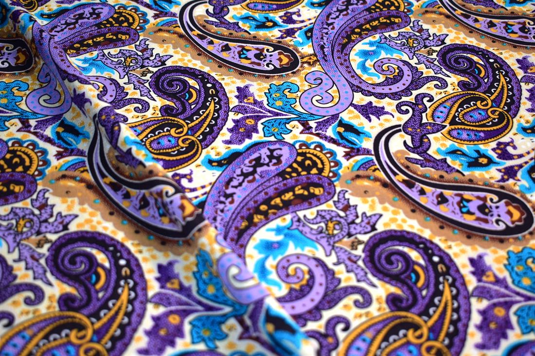 Printed Paisley 100% Viscose Fabric Material