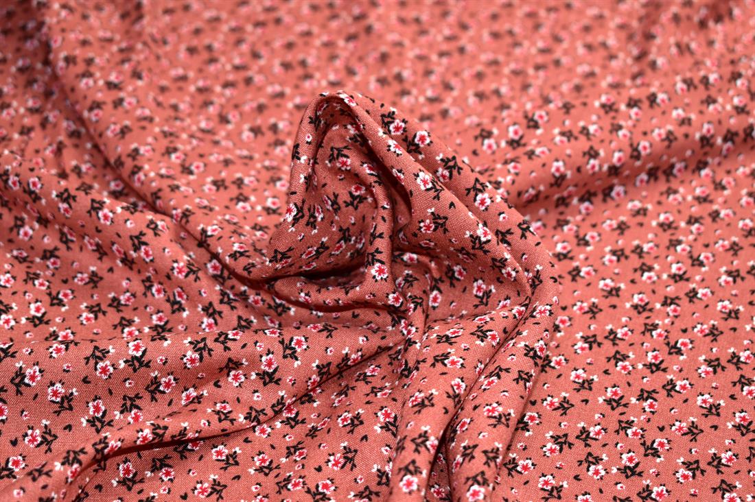 Dusky Pink Printed Floral 100% Viscose Fabric Material