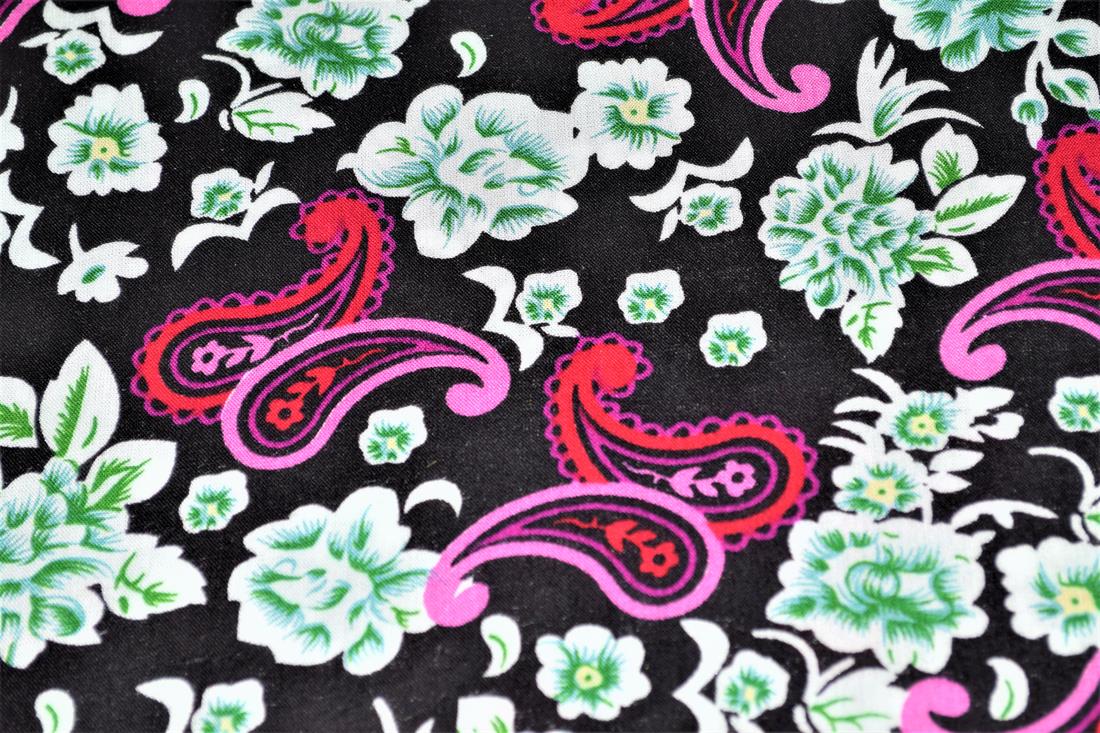 Black & Fuchsia Printed 100% Viscose Fabric