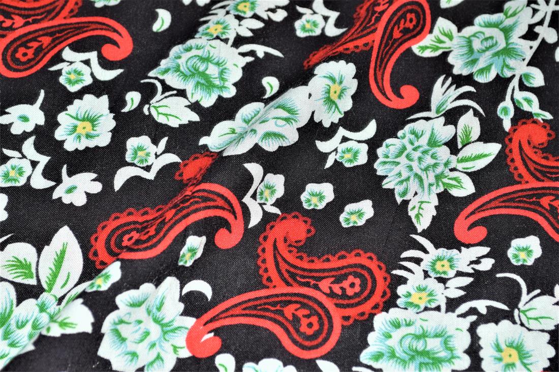 Black & Red Printed 100% Viscose Fabric, Floral