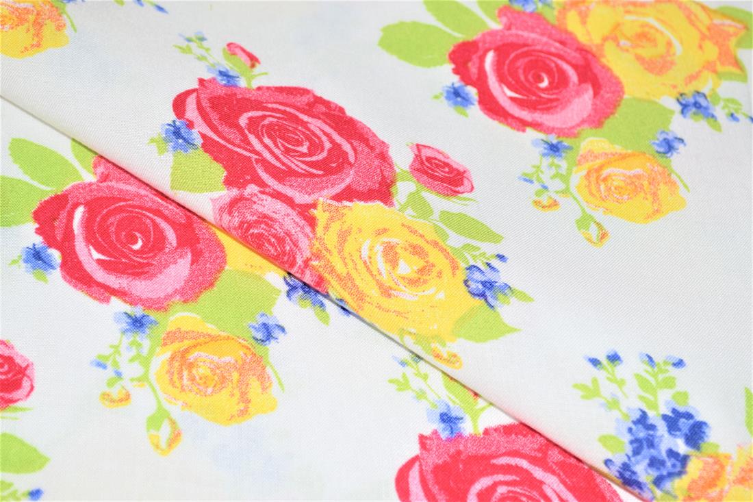 Off White Printed 100% Viscose Fabric, Floral