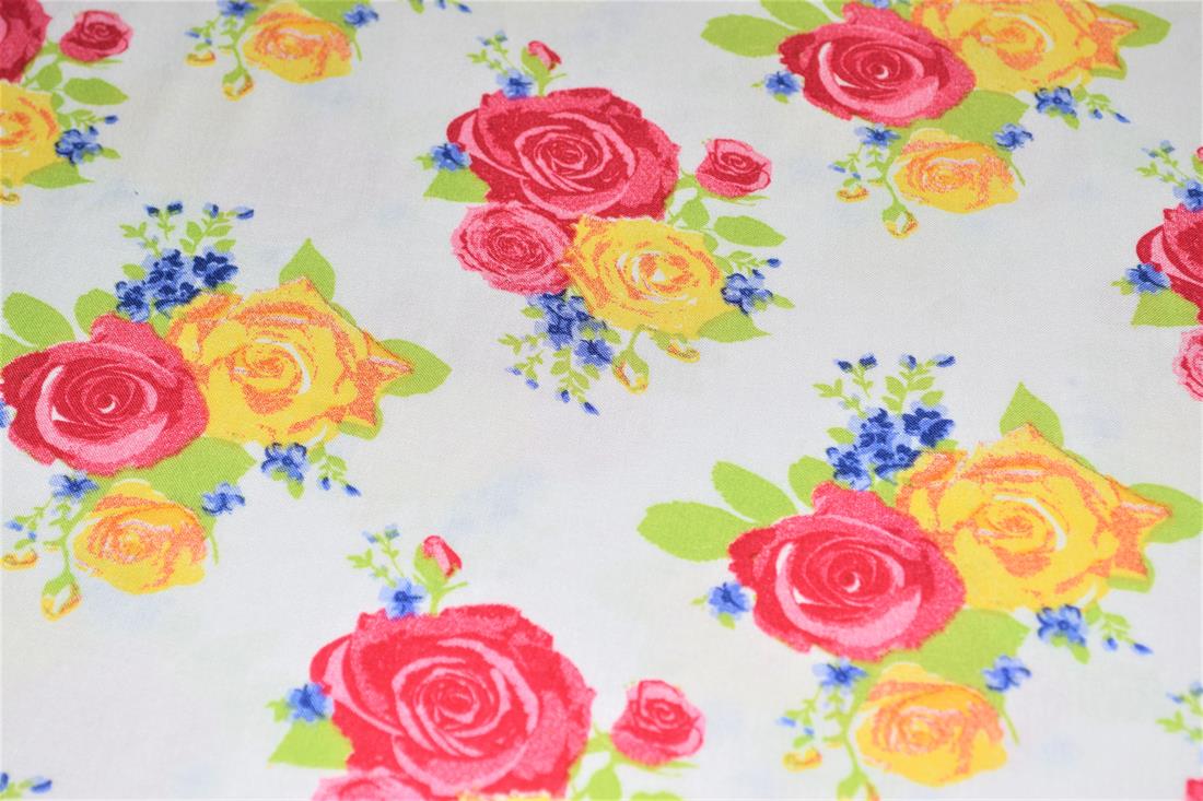 Off White Printed 100% Viscose Fabric, Floral