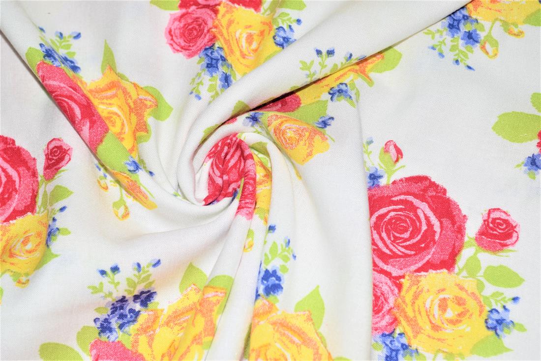 Off White Printed 100% Viscose Fabric, Floral