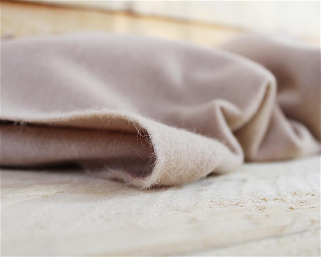Plain Wool Look