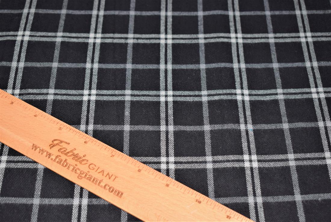 Black & White Yard Dyed Tartan Check Print Yarn