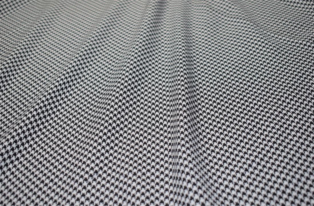 Black & White Houndstooth Check Print Yarn