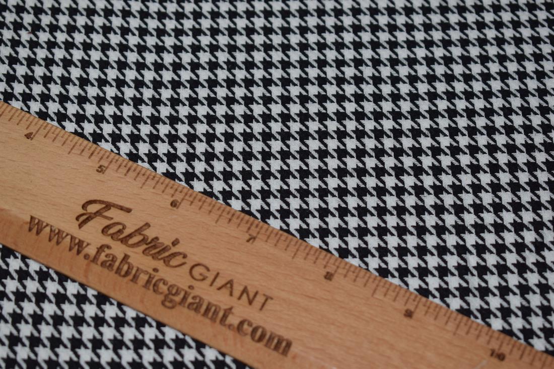 Black & White Houndstooth Check Print Yarn