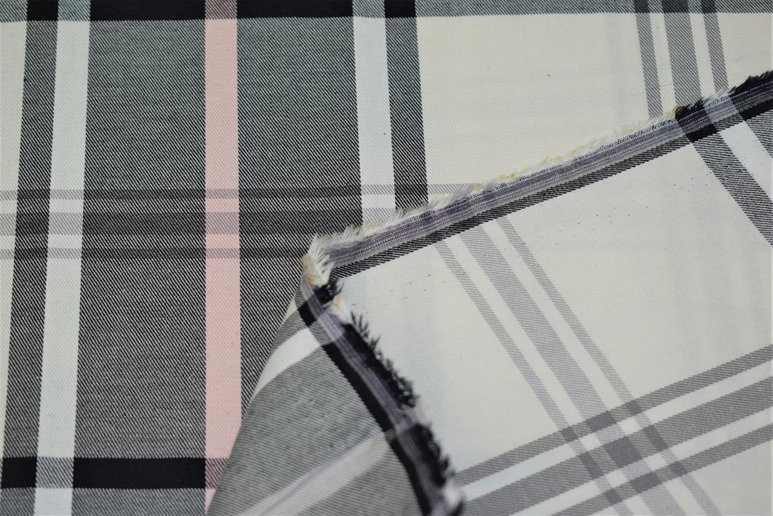 Black and White Check Print Yarn