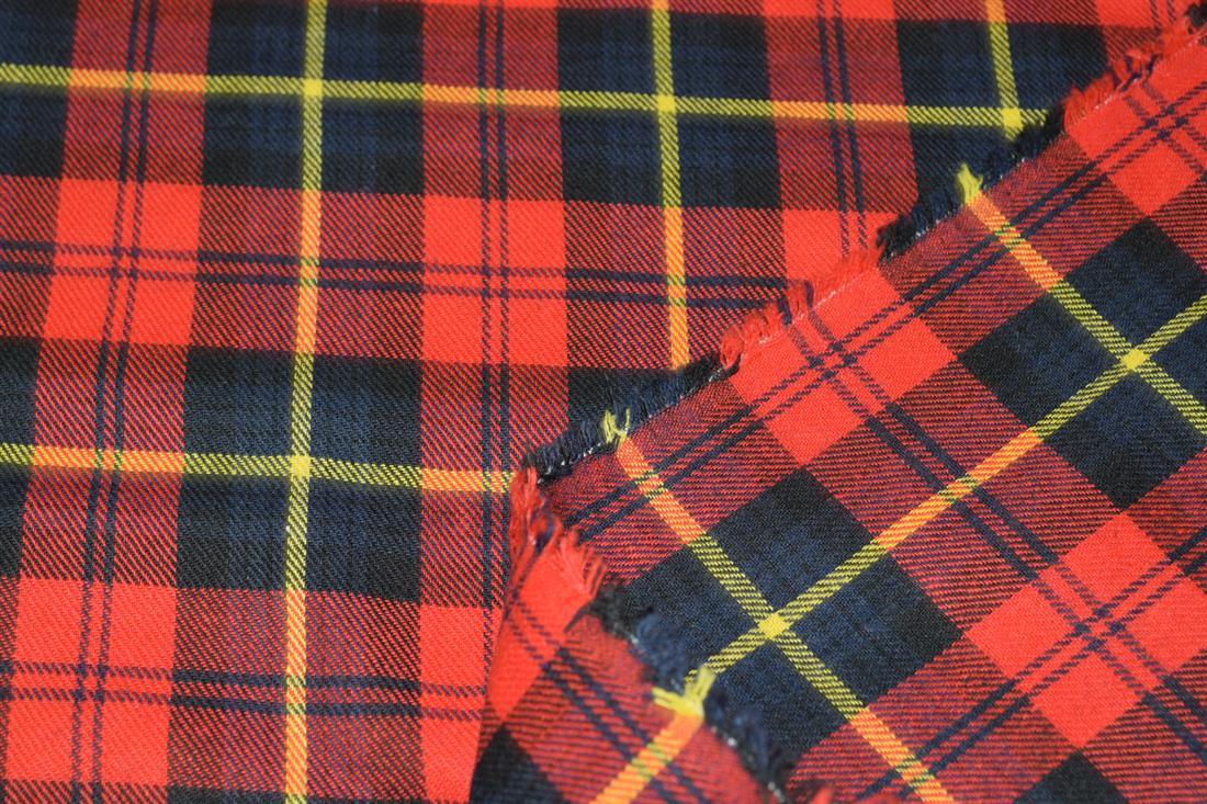 Red Tartan Check Yarn
